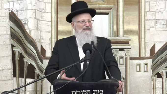 שָׁמוֹט כָּל בַּעַל מַשֵּׁה יָדוֹ אֲשֶׁר יַשֶּׁה בְּרֵעֵהוּ