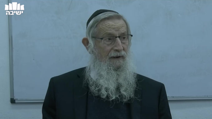 האם תפילה על חולה היא תפילת שווא?