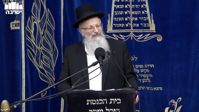 אחרי רבים להטות