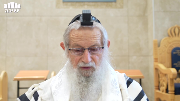 ביאור: 'ברוך... להתעטף בציצית'