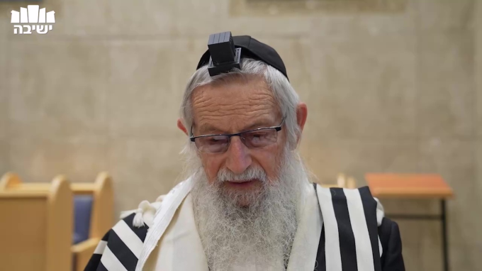 "ברוך אתה ה'... על מצוות"(3)