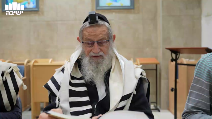 "על המזבח ממעל לעצים", "וישלח אברהם את ידו"