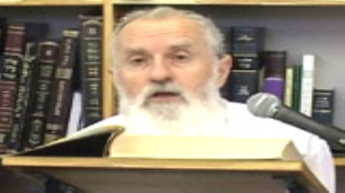המזבח החיצון, הכבש והשולחנות