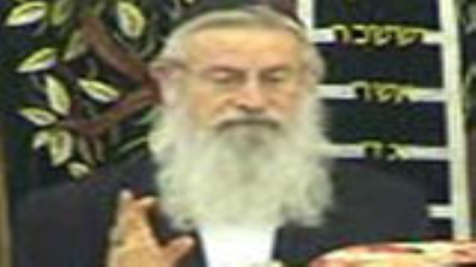 חיוב לבנות כותל בחלוקת חצר השותפים