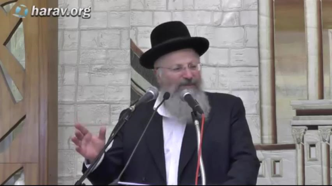 שֶׁתְּהֵא שִׁעְבּוּד גָּלֻיּוֹת עִקָּר, וִיצִיאַת מִצְרַיִם טָפֵל לוֹ