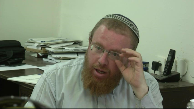 כיצד עושים הבדלה על הכוס בתשעה באב שחל במוצאי שבת?