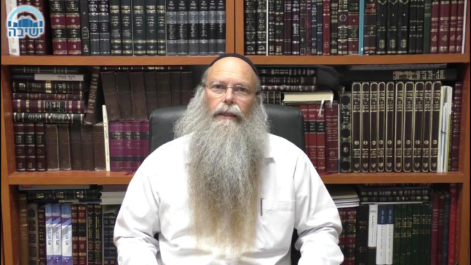 'לַה' אֲשֶׁר פָּסַח עַל בָּתֵּי בְנֵי יִשְׂרָאֵל' 