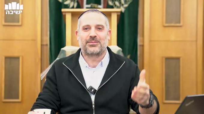 דיני הפורים, פורים שחל בערב שבת, ופורים המשולש 