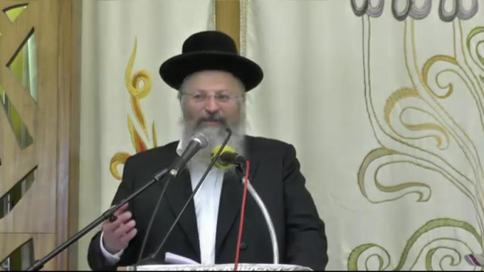 בָּרוּךְ אֲשֶׁר יָקִים אֶת דִּבְרֵי הַתּוֹרָה הַזֹּאת