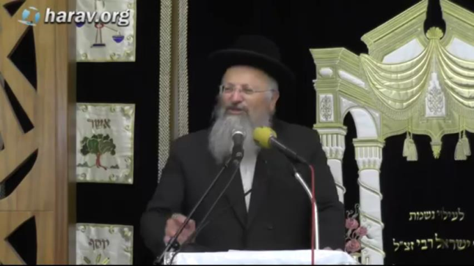 וַיְנַטְּלֵם וַיְנַשְּׂאֵם כָּל יְמֵי עוֹלָם
