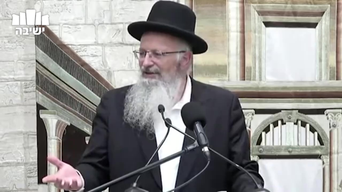 הַטּוֹב כִּי לֹא כָלוּ רַחֲמֶיךָ, וְהַמְרַחֵם כִּי לֹא תַמּוּ חֲסָדֶיךָ