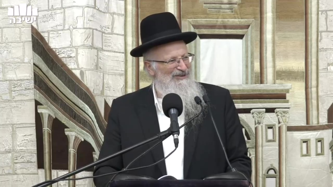 לִתֵּן הַצְּדָקָה בְּסֵבֶר פָּנִים יָפוֹת, בְּשִׂמְחָה וּבְטוּב לֵבָב