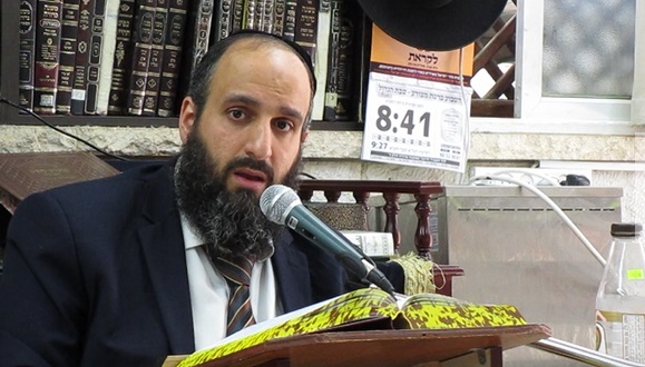 קובץ:Rabbi Yaniv Aziz demands.jpg