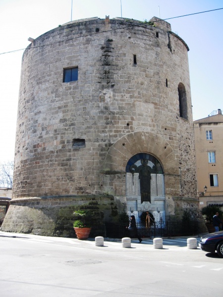 קובץ:Porta Terra On the place of Torre degli Ebrei.jpg