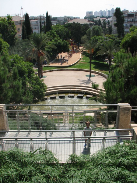 קובץ:BB01.jpg