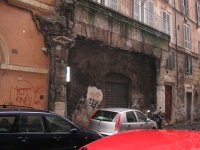 שריד ממבנה בגטו הישן - צולם 2008